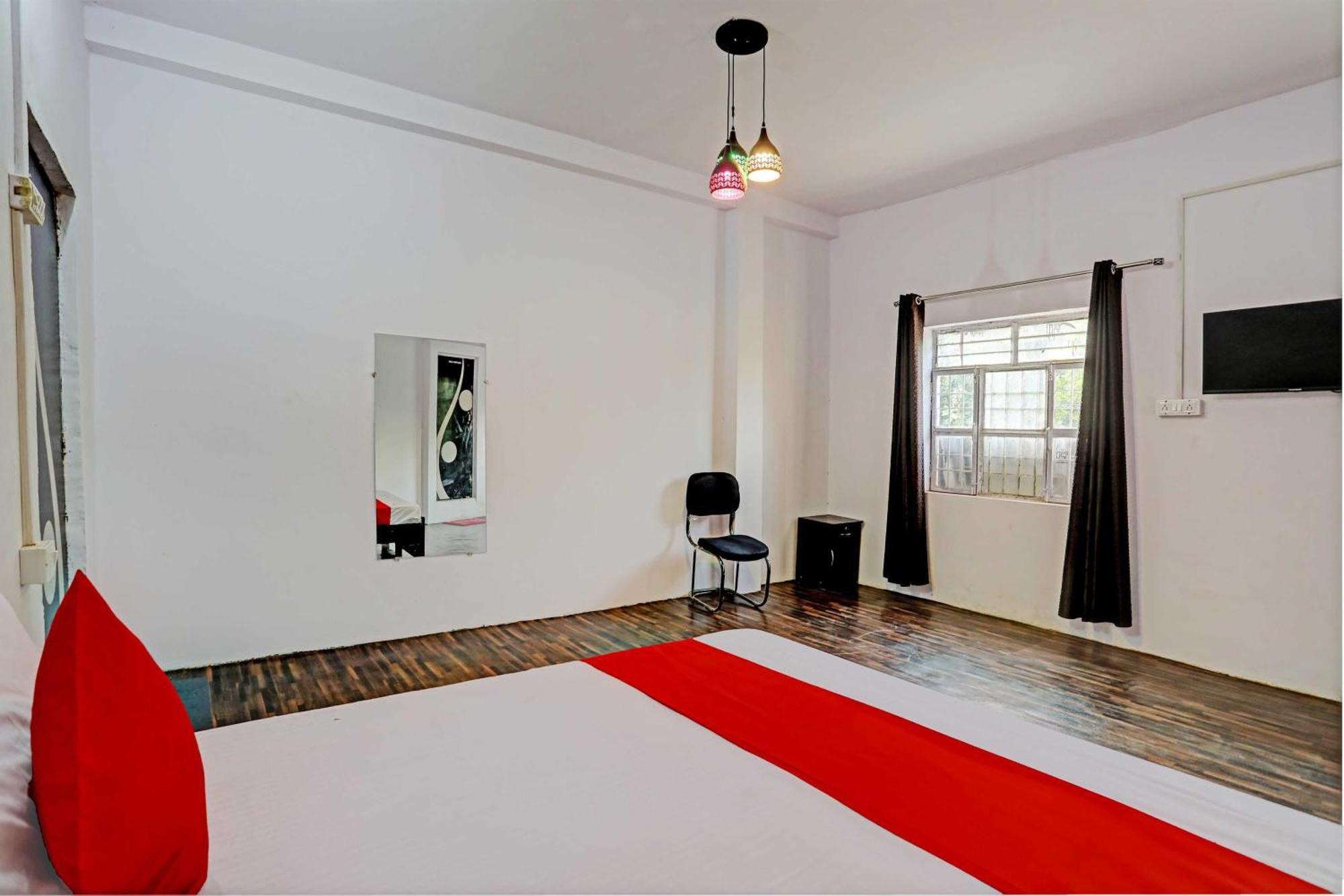 Hotel O Samrat Газиабад Экстерьер фото